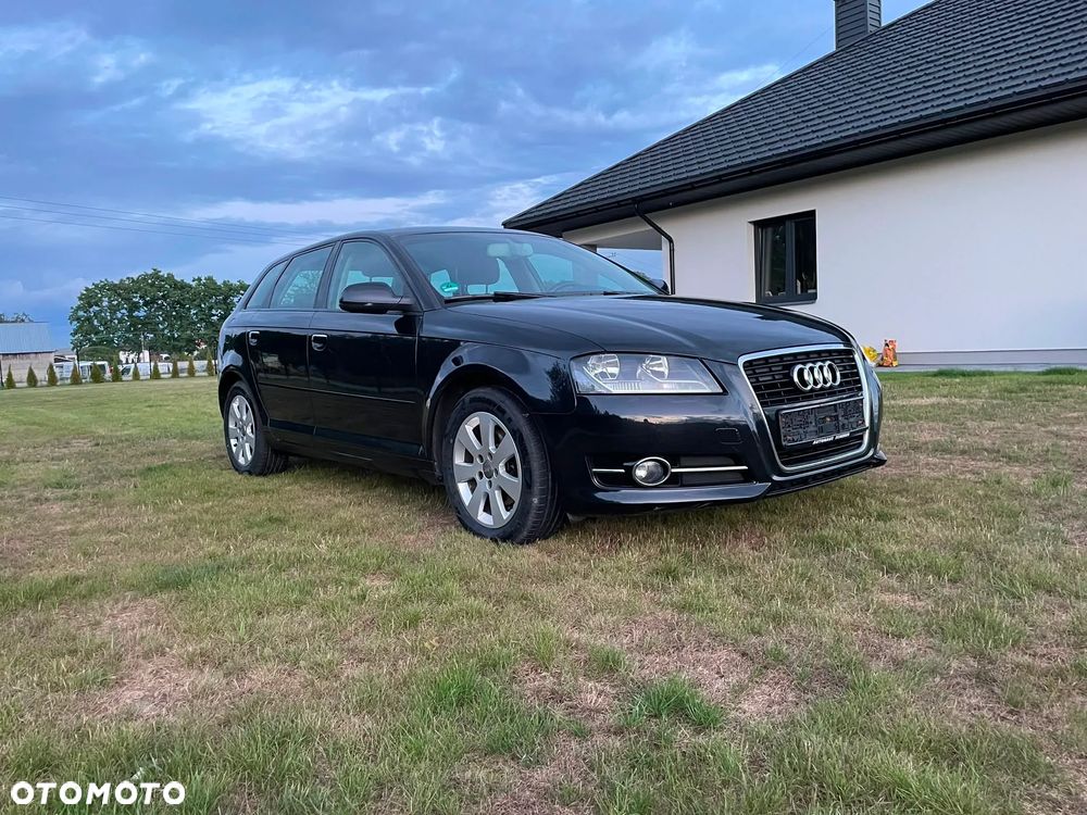 Audi A3 Sportback 2.0 TDI DPF Ambiente - 1