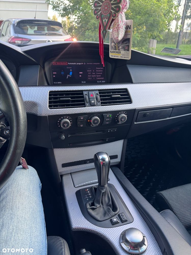 BMW Seria 5 - 16
