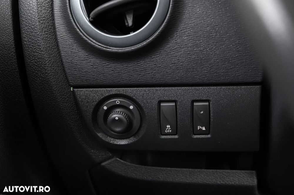 Dacia Lodgy dCi 110 Stepway Celebration - 12