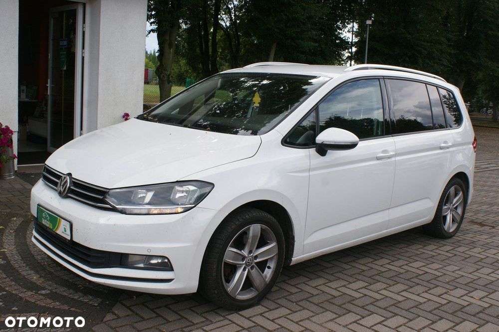 Volkswagen Touran - 4