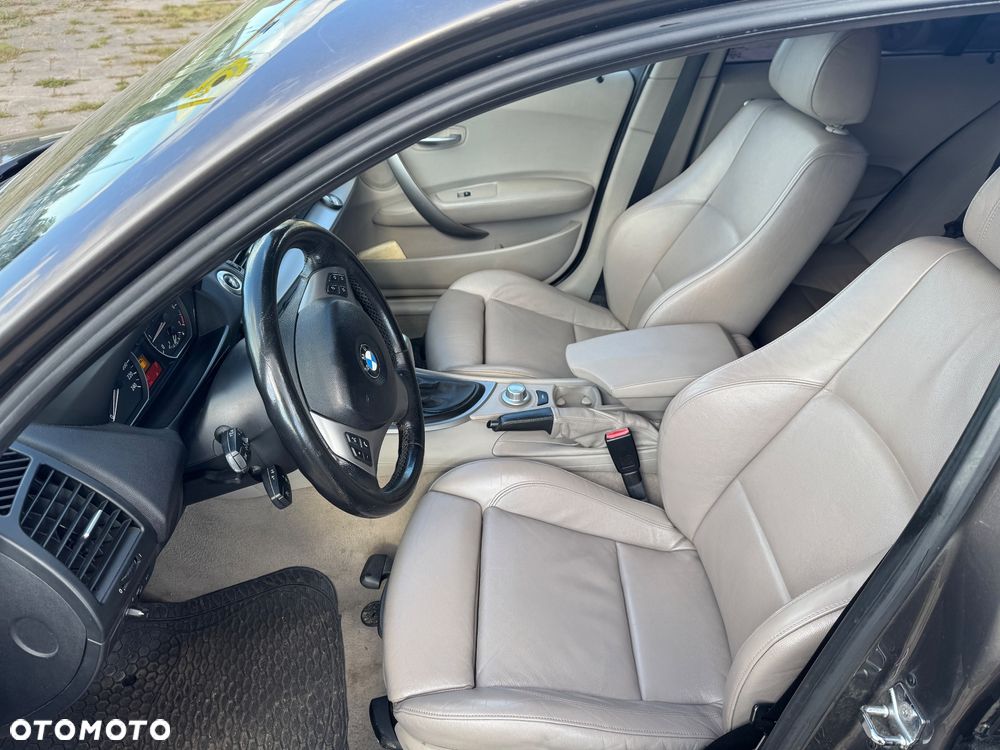 BMW Seria 1 120i - 15