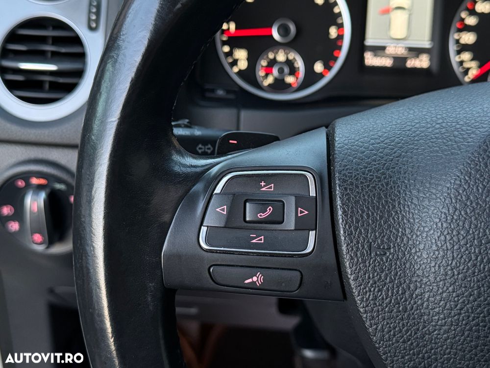 Volkswagen Tiguan 2.0 TDI DPF 4Motion BlueMotion Technology DSG Sport & Style - 19