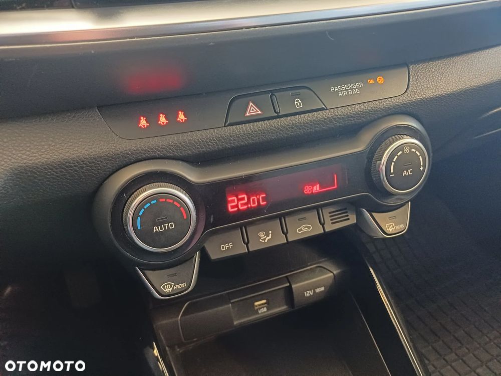 Kia Stonic 1.0 T-GDI MHEV L Business Line - 17