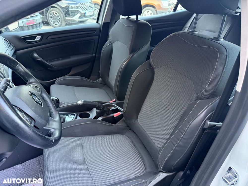 Renault Megane - 9