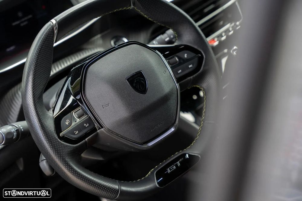 Peugeot e-2008 GT - 17