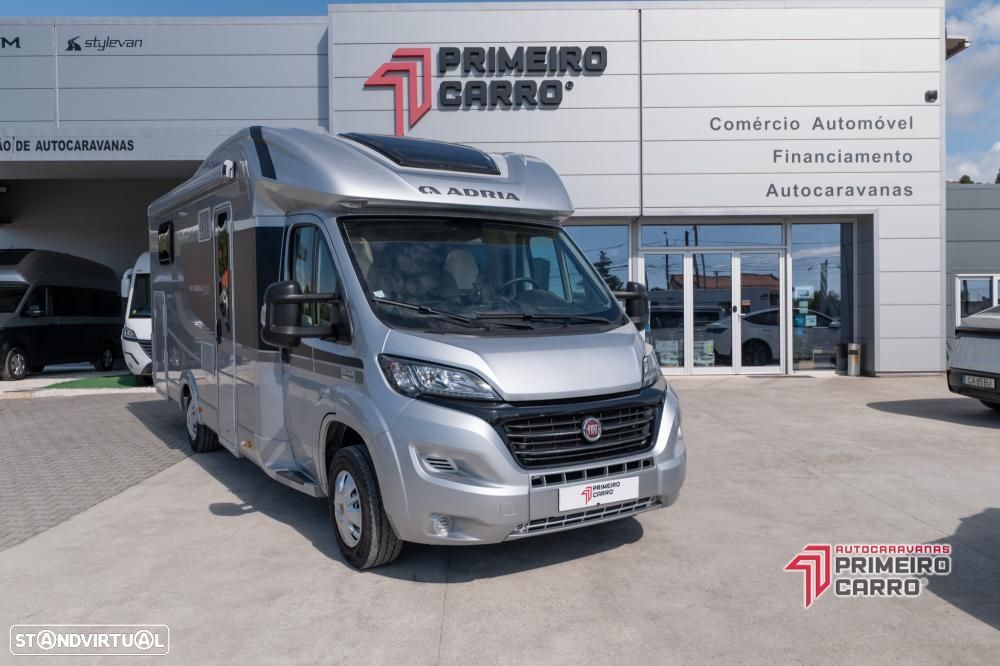 Adria Matrix 670 SBC 50 anos 5 lugares - 1