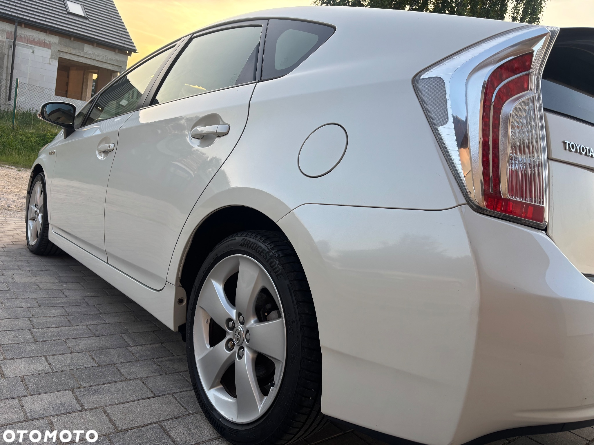 Toyota Prius 1.8 HSD Prestige - 22