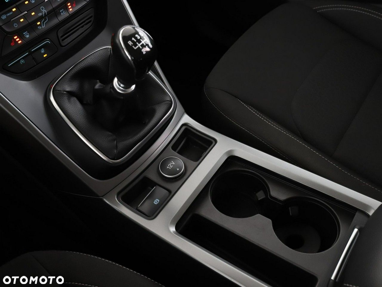 Ford Kuga 2.0 TDCi AWD Edition - 29