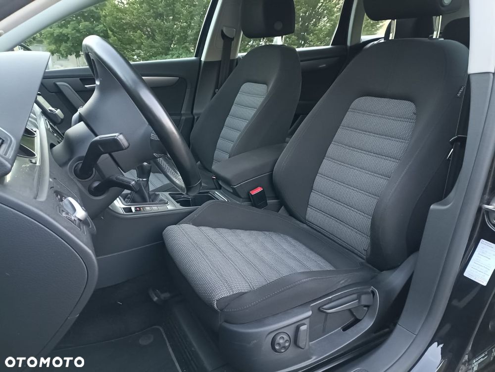 Volkswagen Passat Variant 2.0 Blue TDI DPF Comfortline - 40