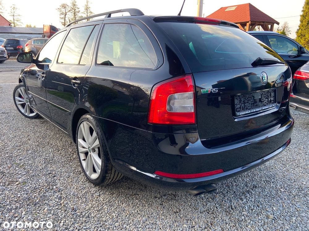Skoda Superb 2.0 TDI DSG Exclusive - 23