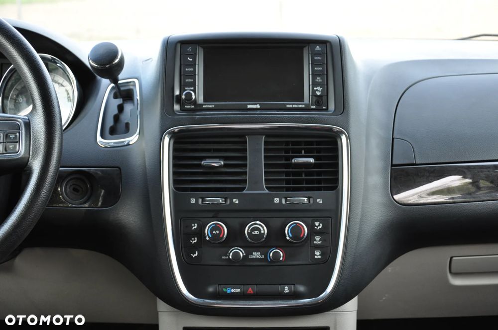 Dodge Grand Caravan 3.6 Express - 19