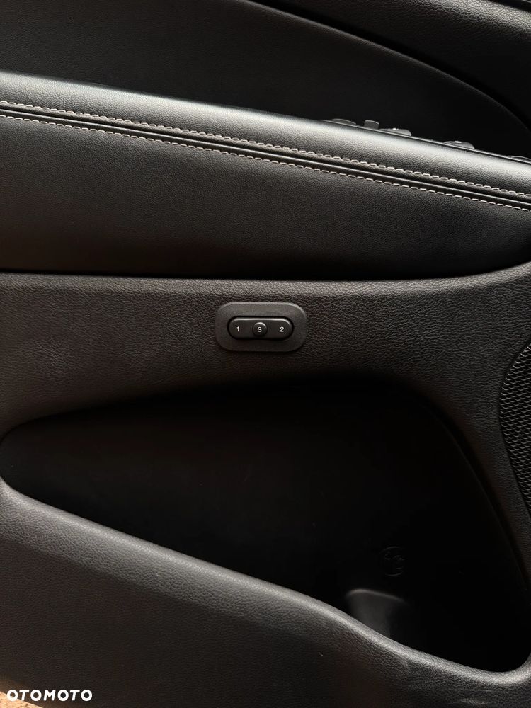 Jeep Grand Cherokee 5.7 V8 HEMI 4WD Automatik S - 36