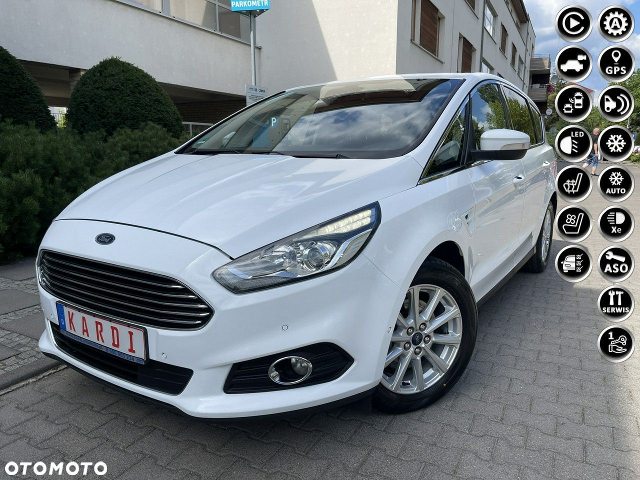 Ford S-Max - 1