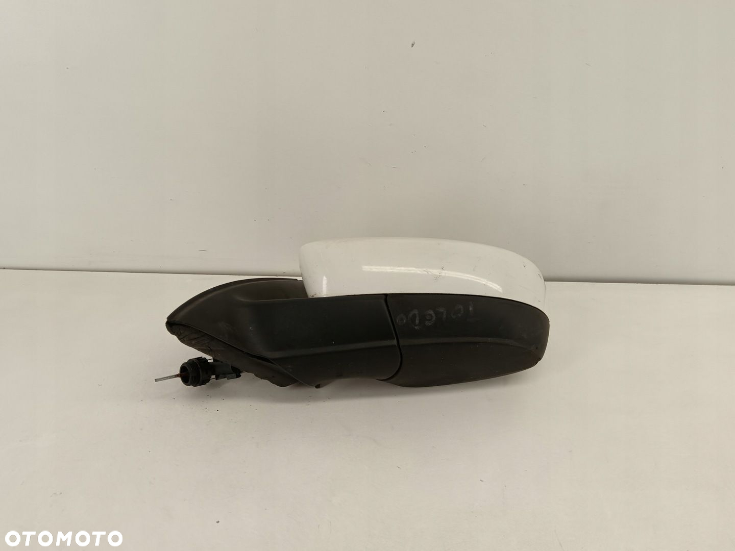 LUSTERKO LEWE DRZWI SEAT TOLEDO 04-12 MANUAL - 3
