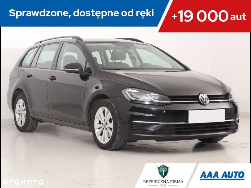 Volkswagen Golf - 1