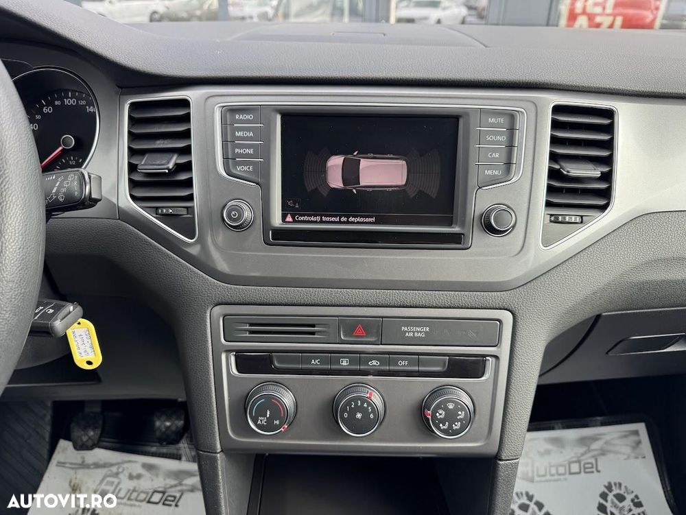 Volkswagen Golf Sportsvan - 13