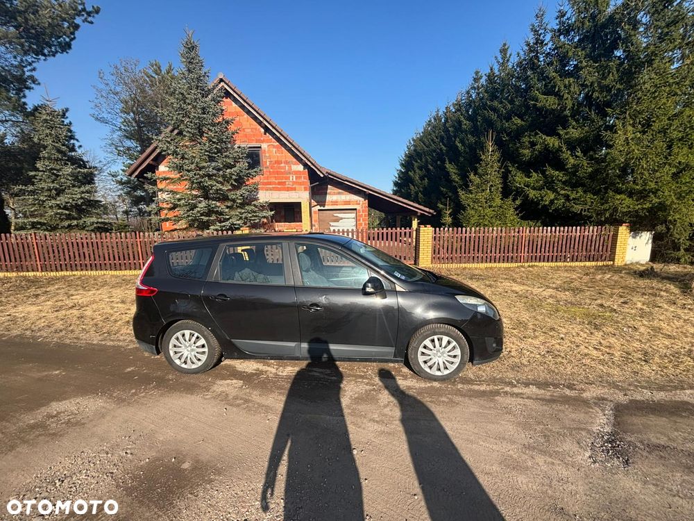 Renault Grand Scenic dCi 130 FAP Dynamique - 1