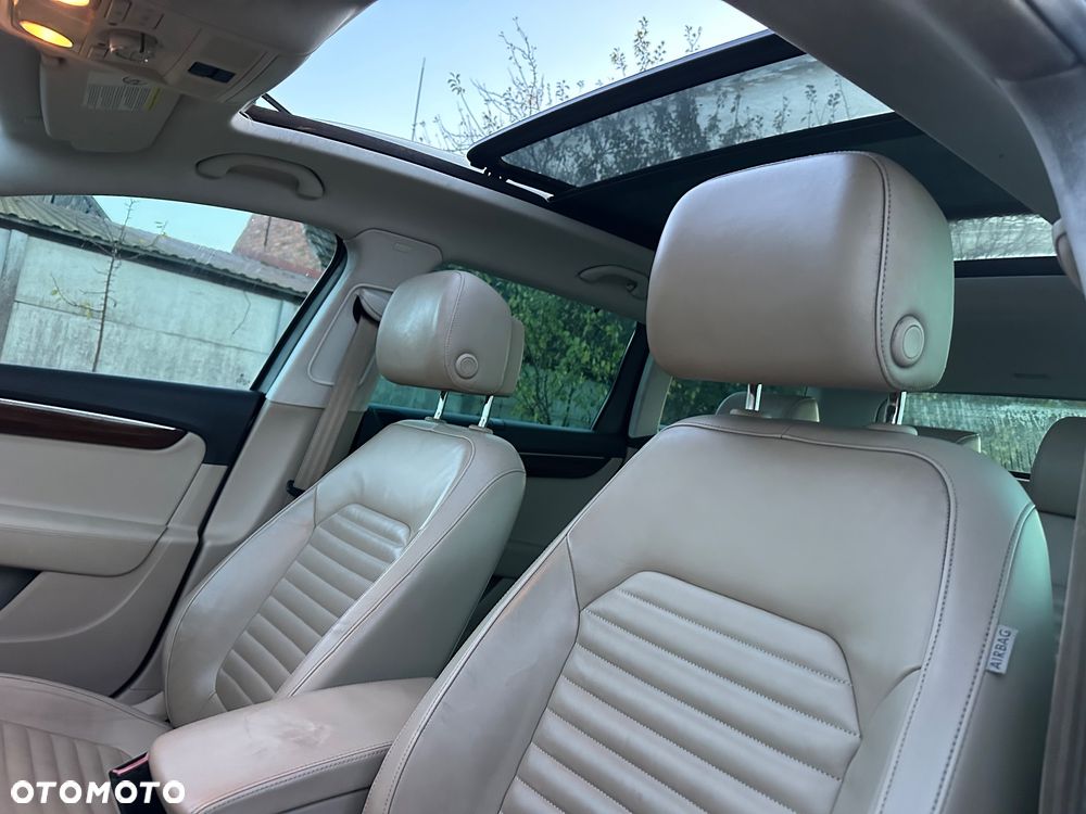 Volkswagen Passat Variant 2.0 TDI BlueMotion Technology Trendline - 14