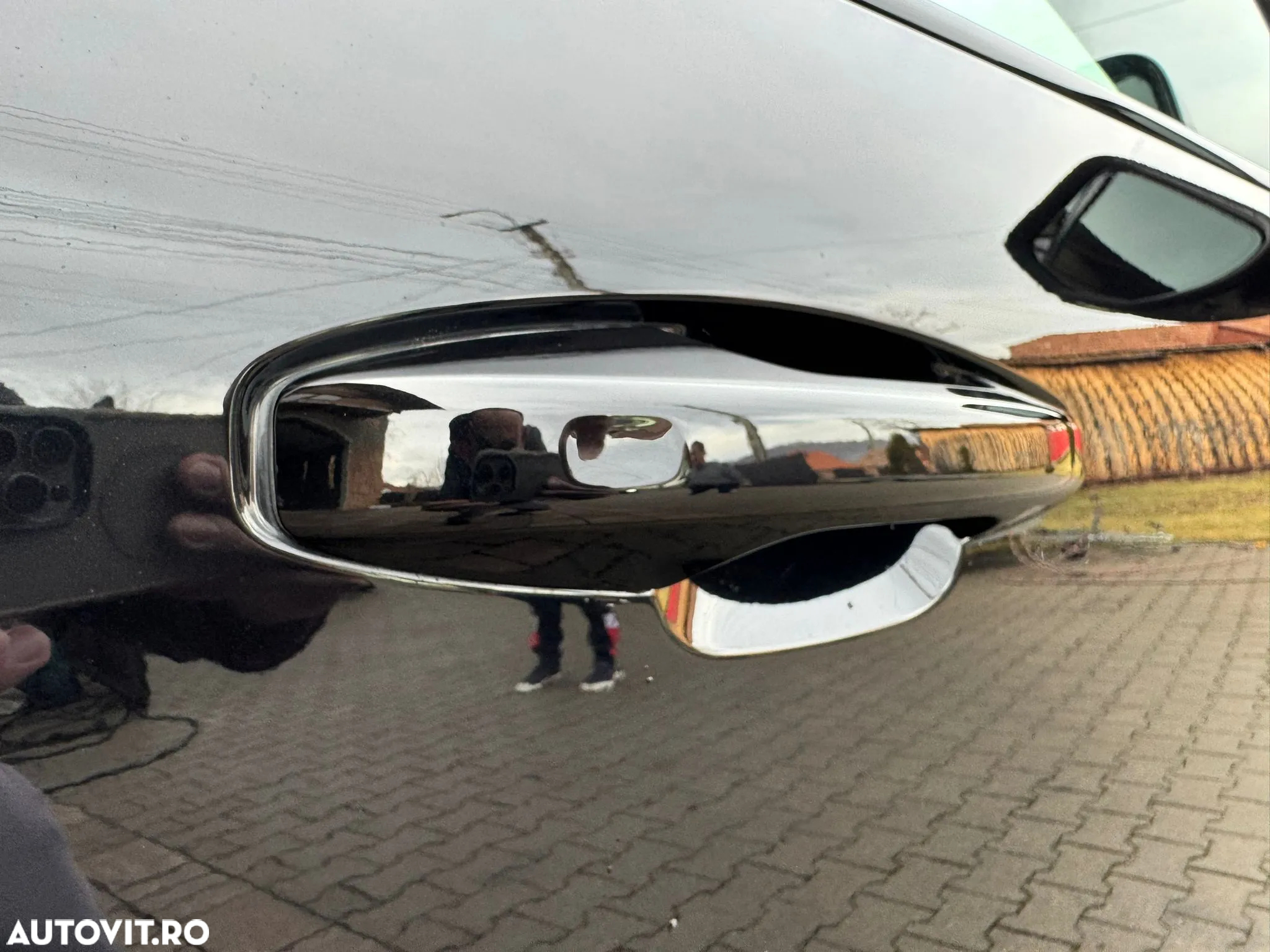 Volvo XC 40 B4 AT FWD MHEV Plus Dark - 13