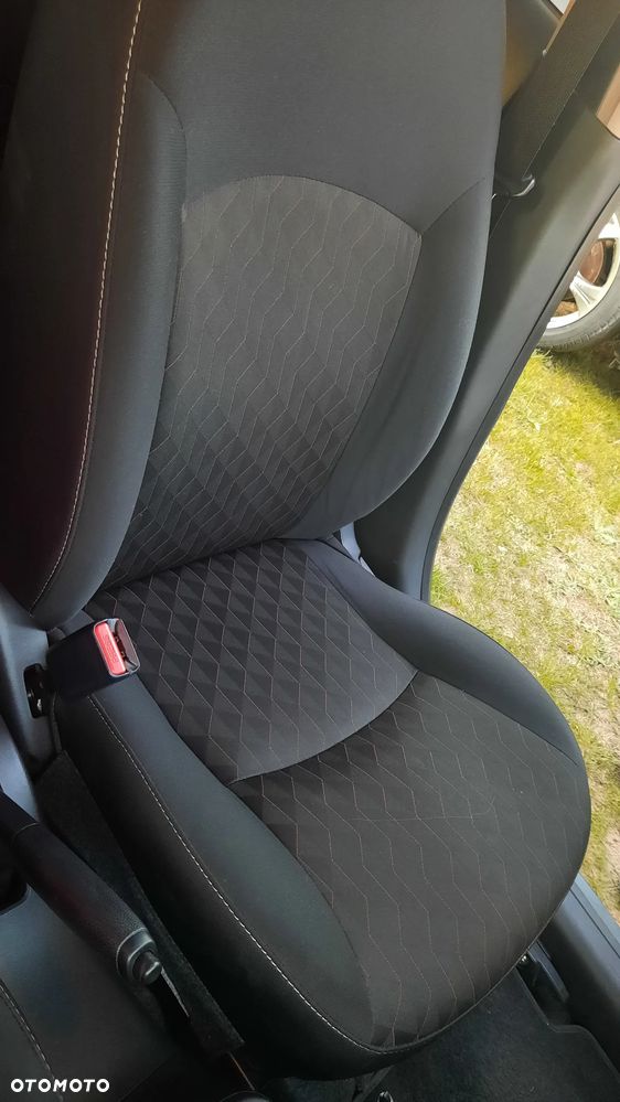 Mitsubishi Space Star 1.2 AS&G Intense - 20