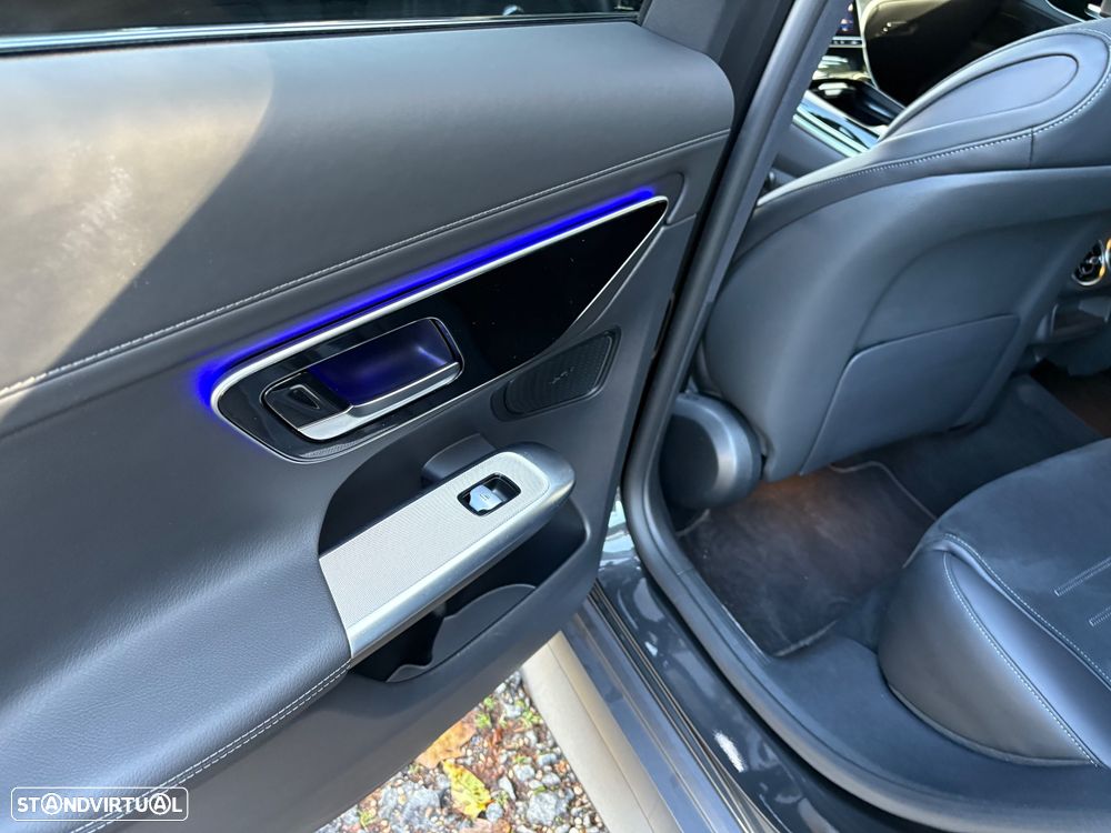 Mercedes-Benz GLC 300 e 4Matic - 13