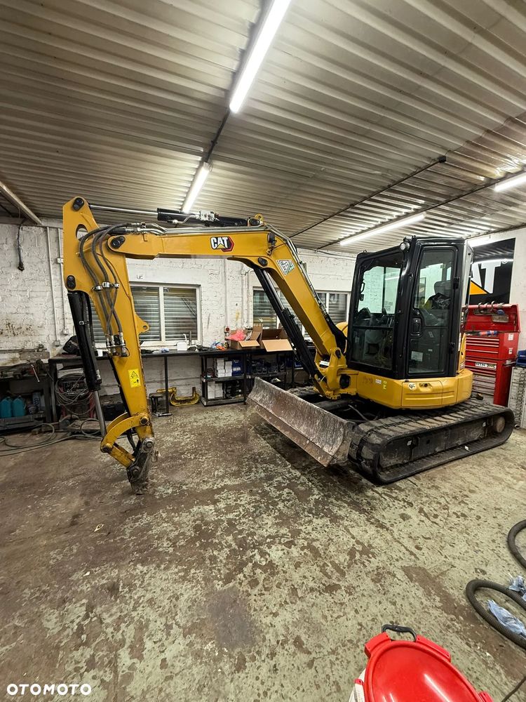 Caterpillar 301,6 - 1