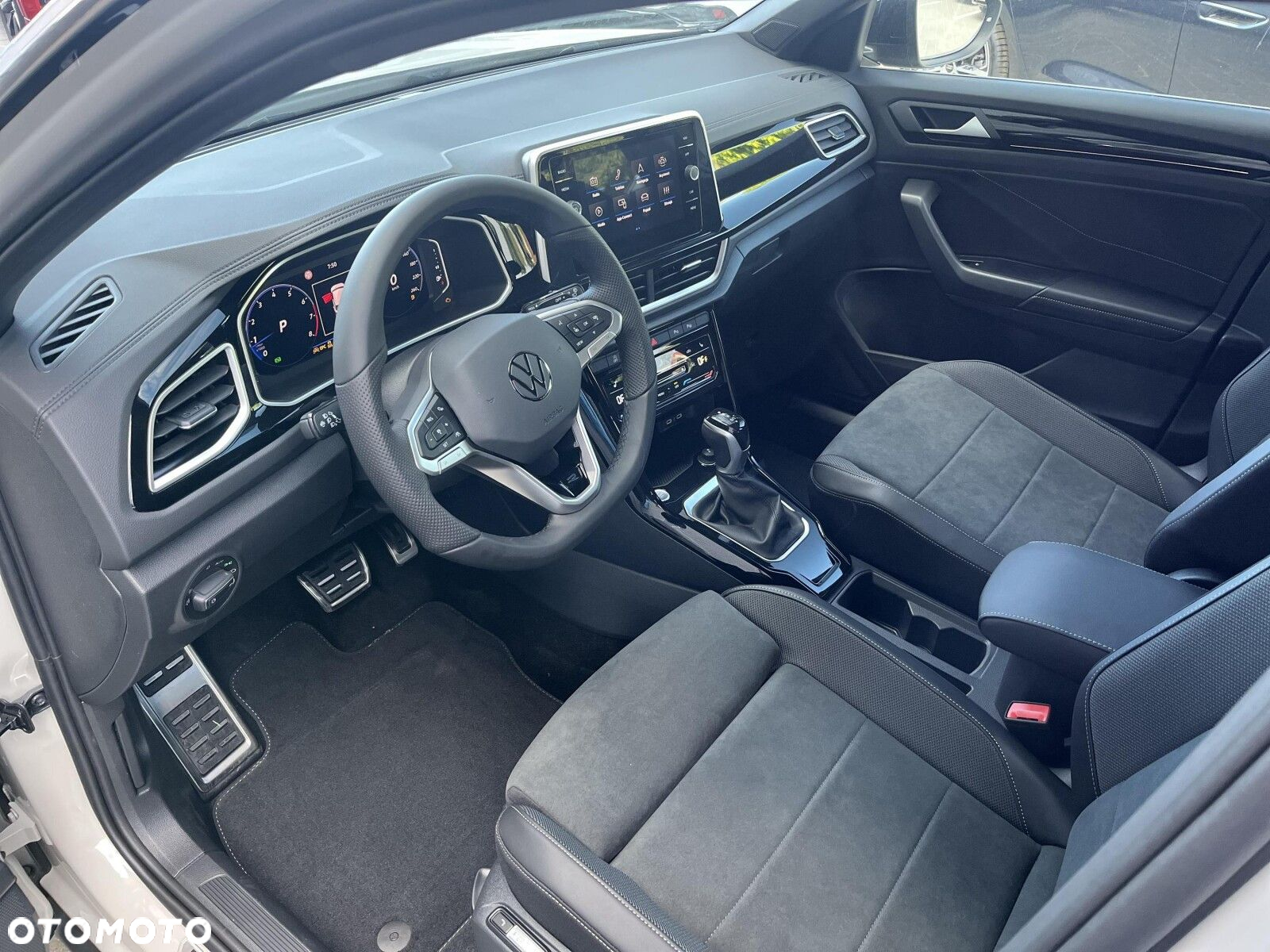 Volkswagen T-Roc 1.5 TSI R-Line Plus DSG - 13