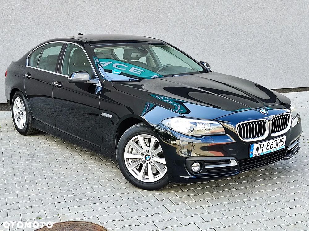 BMW Seria 5 528i xDrive - 1