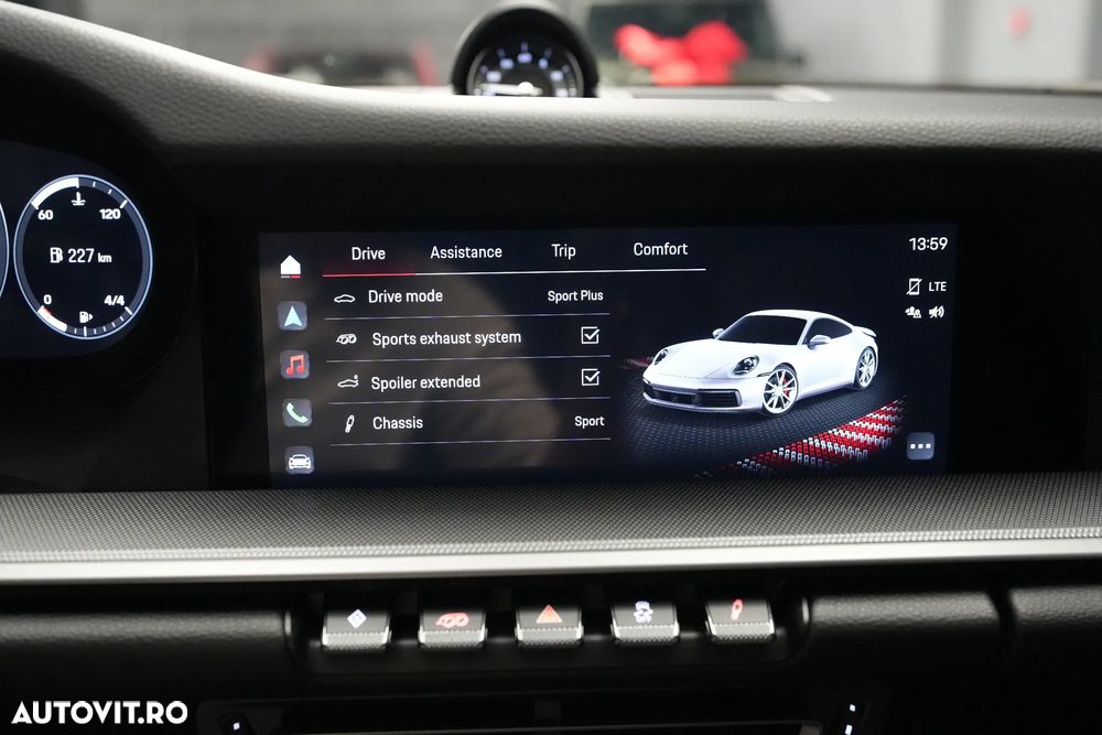 Porsche 911 Carrera PDK - 22