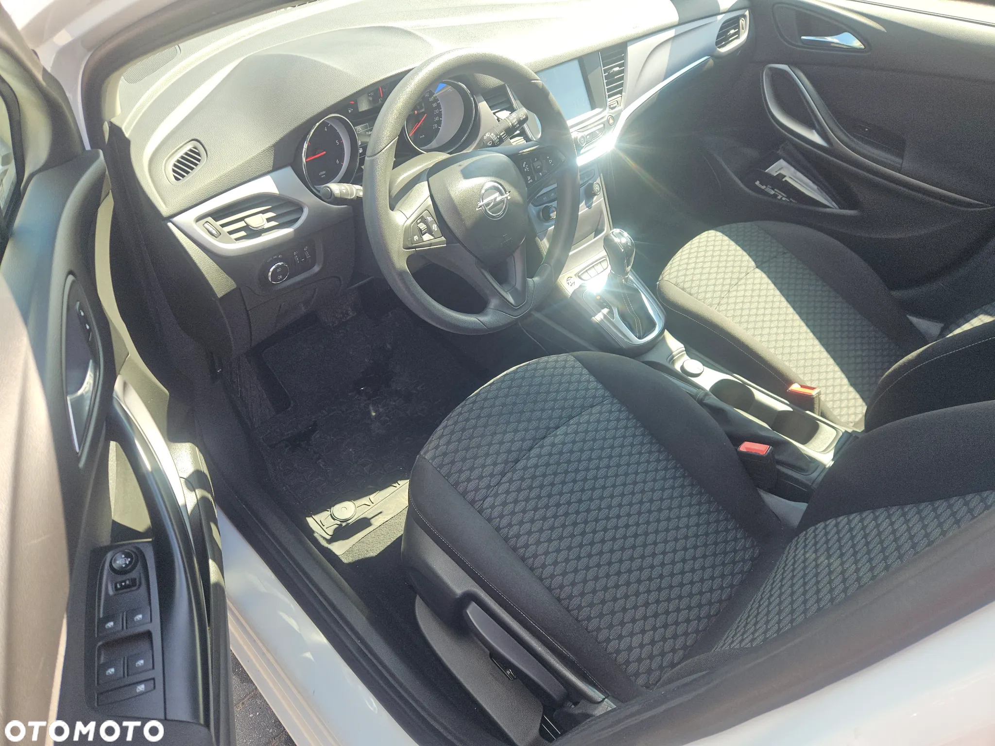 Opel Astra 1.6 D (CDTI) Automatik Edition - 8