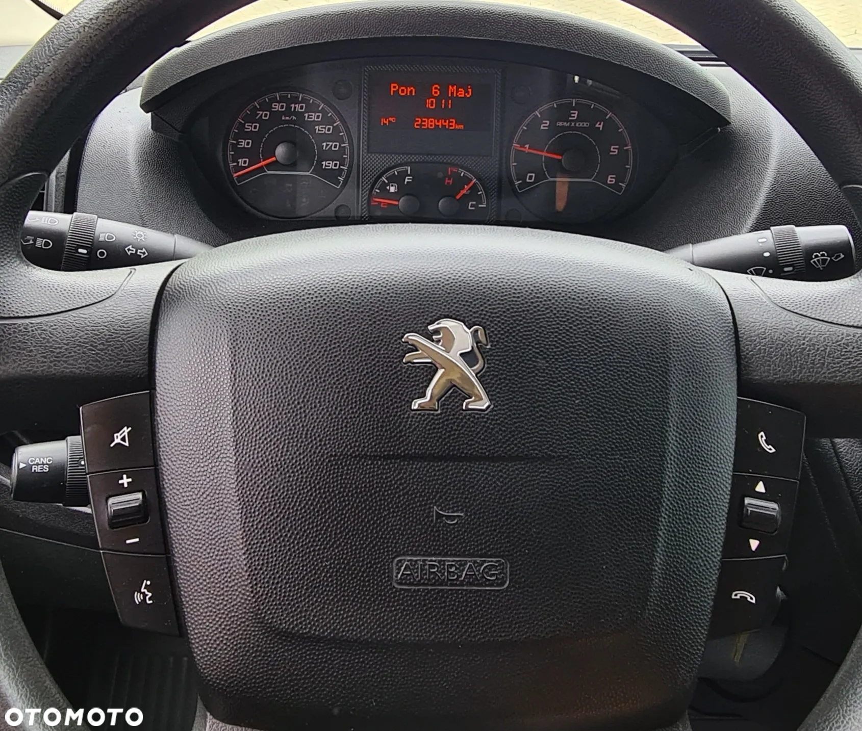 Peugeot BOXER L4H2 MAXI BRYGADÓWKA 9 OSÓB NAVI TEMPOMAT NR.84 - 26
