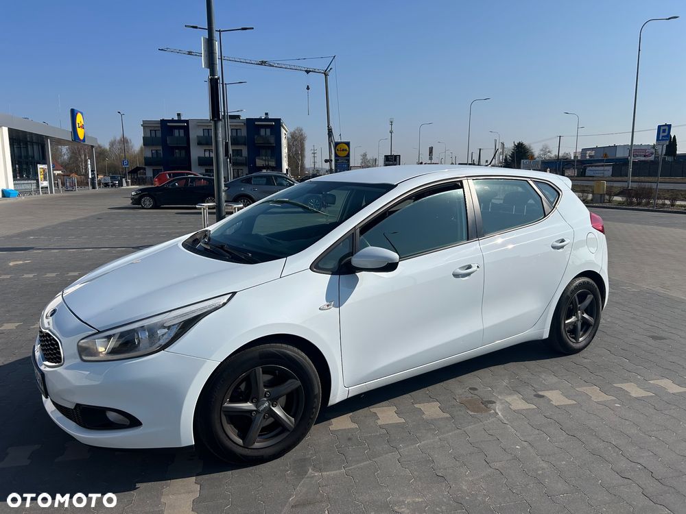 Kia Ceed 1.4 M - 10