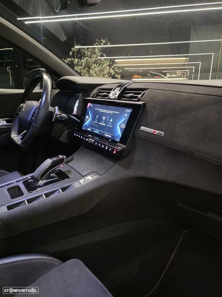 DS DS7 Crossback E-Tense Performance Line EAT8 - 21