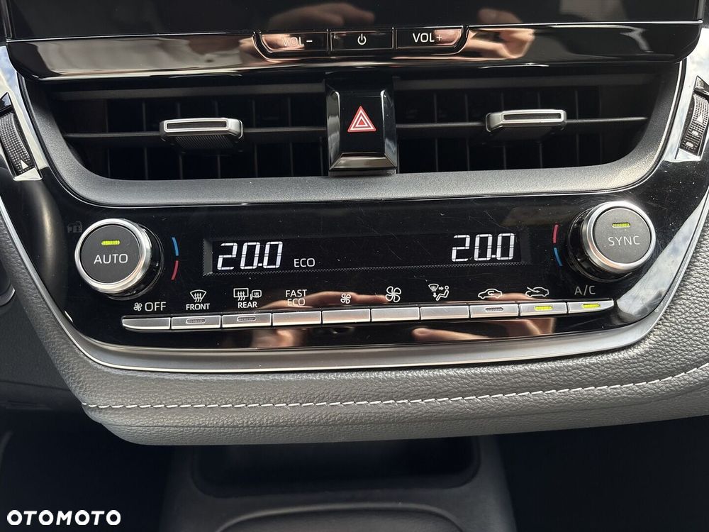 Toyota Corolla - 32