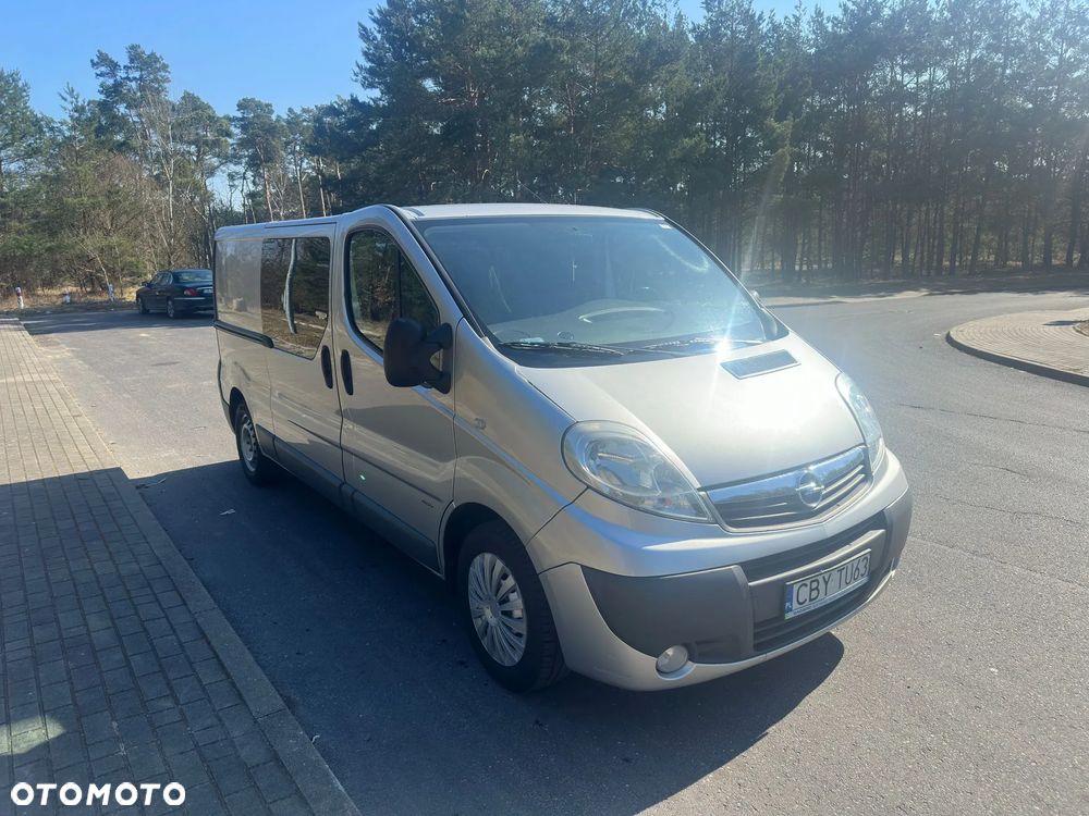Opel VIVARO - 2