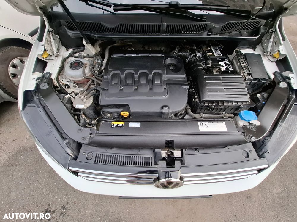 Volkswagen Touran 2.0 TDI Comfortline - 5