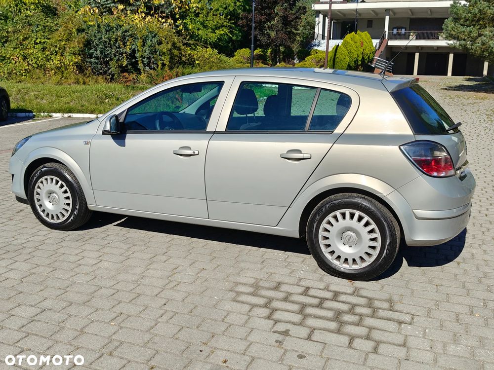 Opel Astra 1.7 DTI Comfort - 19