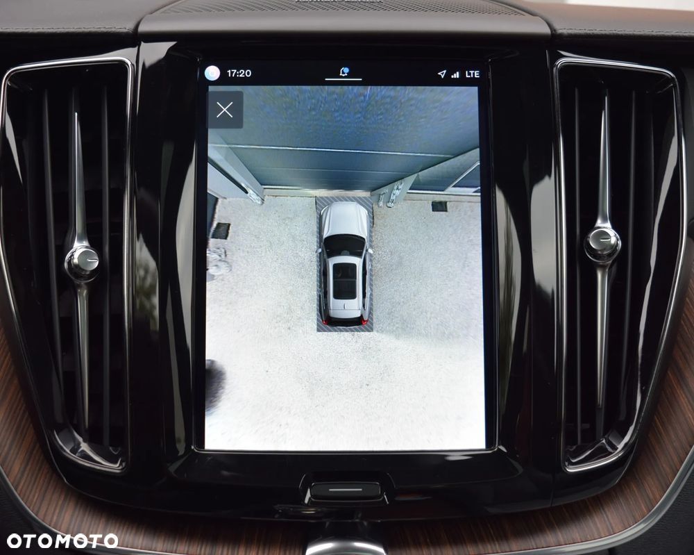 Volvo XC 60 B5 D AWD Geartronic Inscription - 26