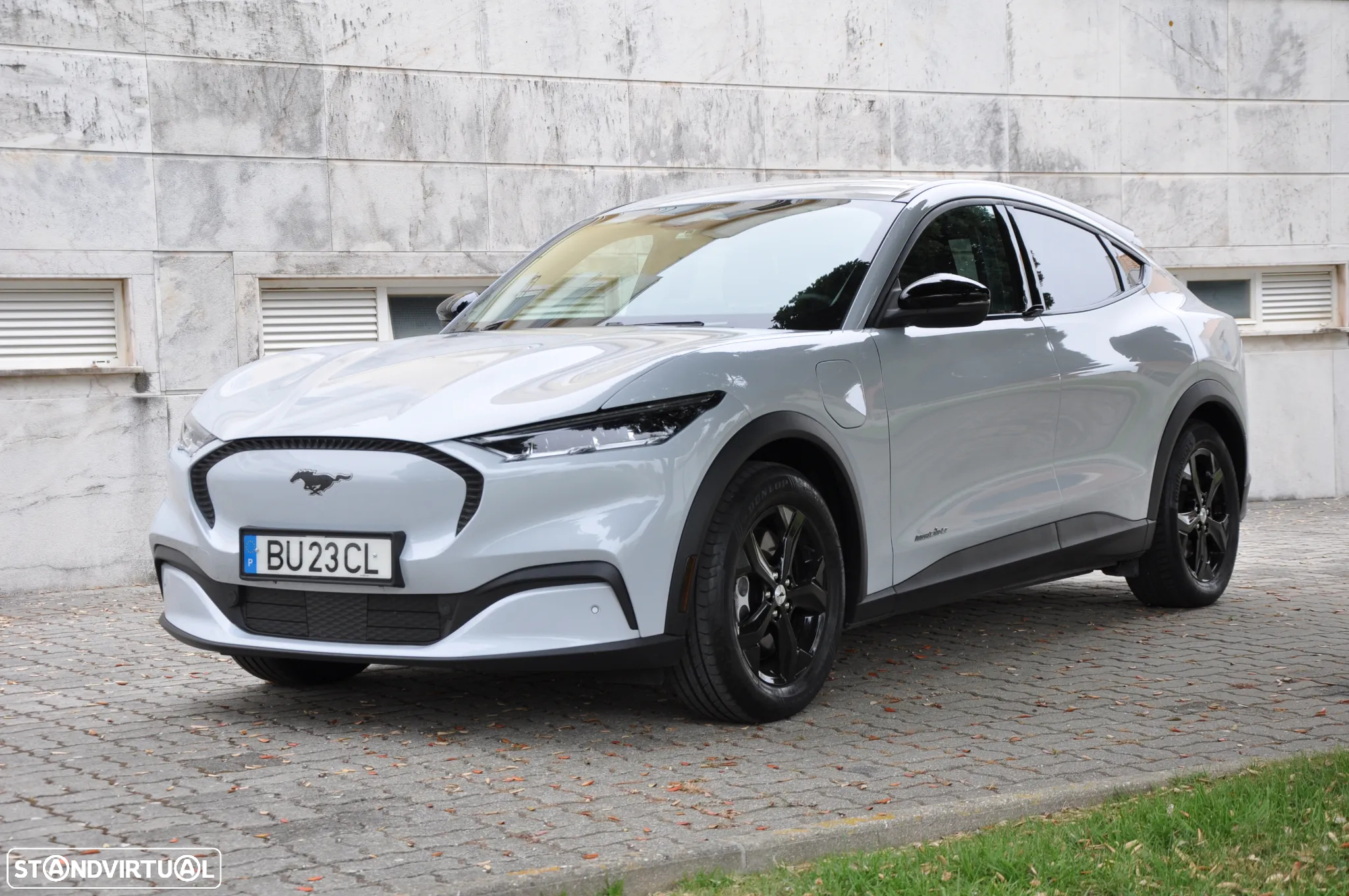 Ford Mustang Mach-E 75.7 kWh Premium AWD - 5