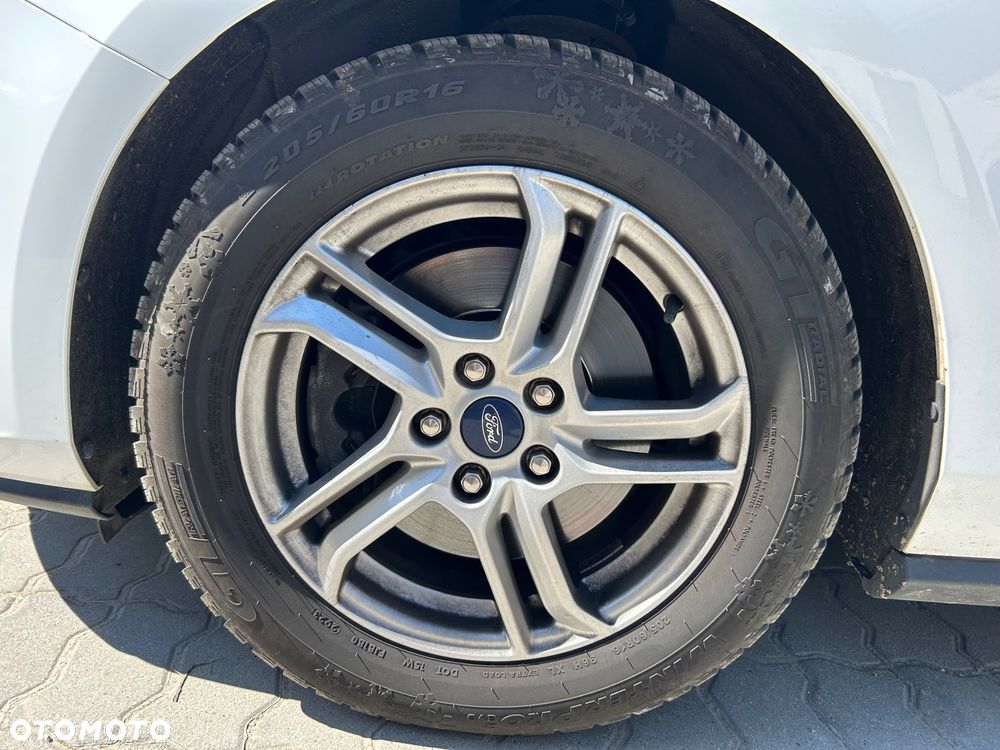 Ford Focus 1.5 EcoBlue Start-Stopp-System COOL&CONNECT DESIGN - 28