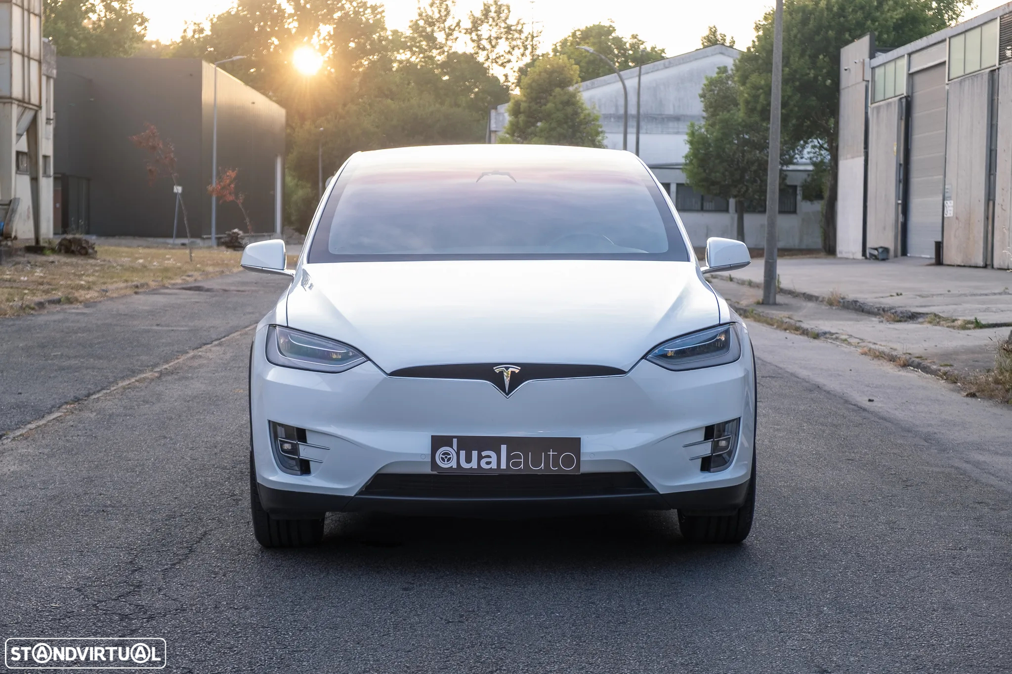 Tesla Model X 100 kWh Long Range AWD - 14