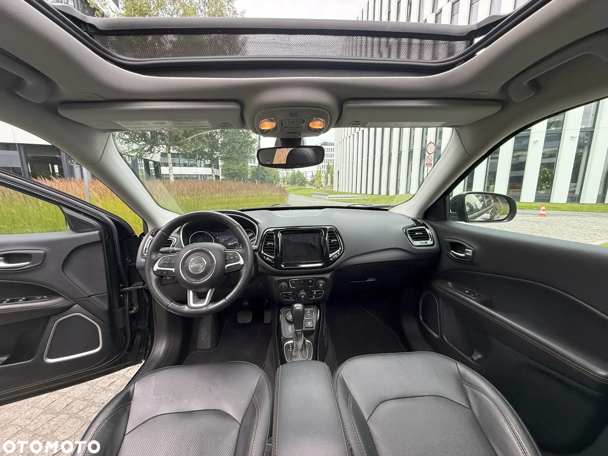 Jeep Compass - 18