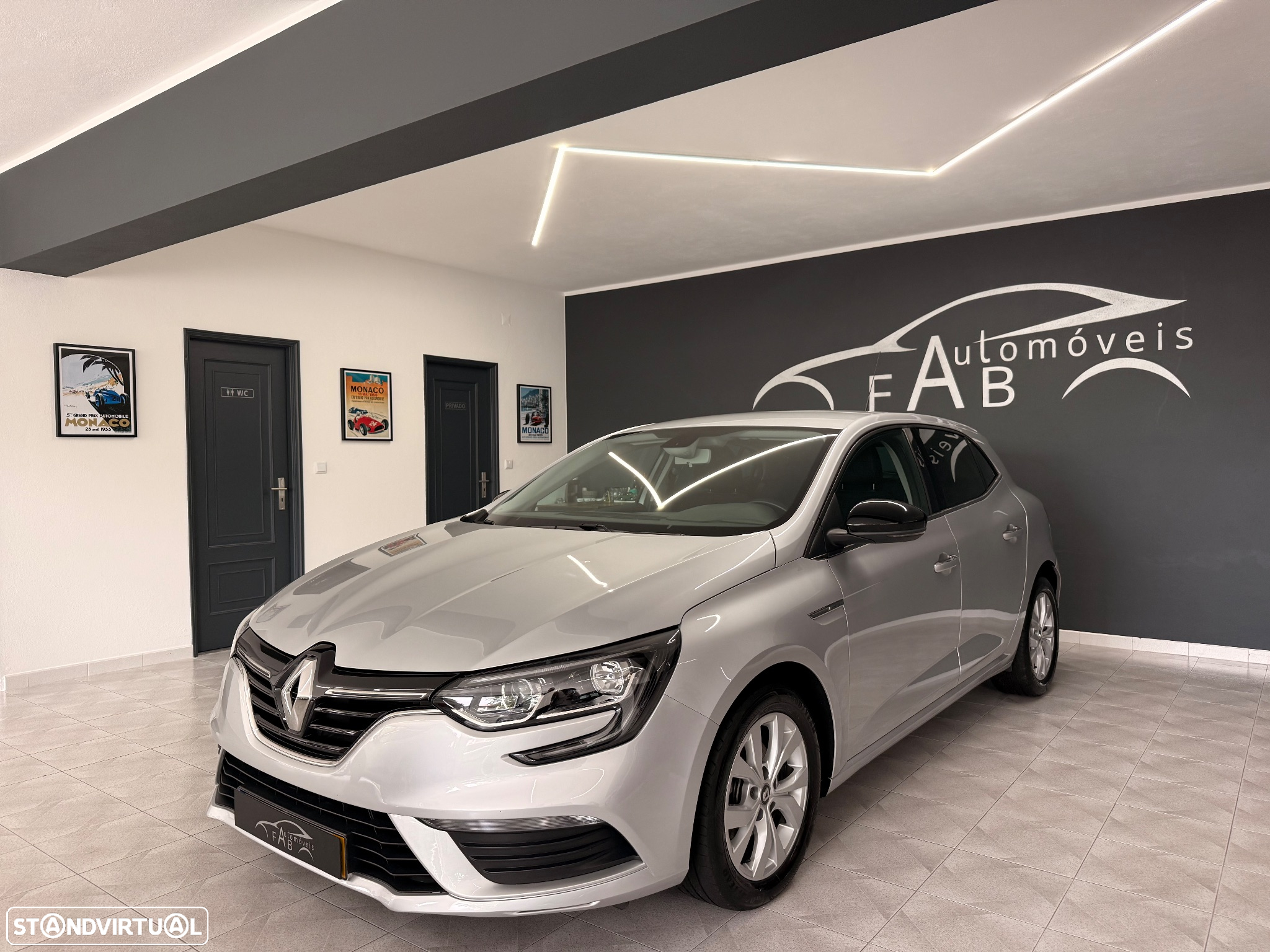 Renault Mégane 1.5 Blue dCi Limited - 9