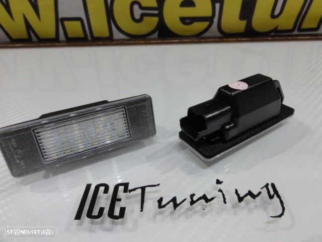 Suporte De Lâmpada De Matricula Com Led Branco Peugeot 106, 1007, 207, 308, 406, 407, 508, 607, 806, 4008, 5008, RCZ, Expert308 CC, 2008, 3008, Citroen Berlingo, C2, C3, C3 Pluriel, C4, C5, C6, C8 - 11