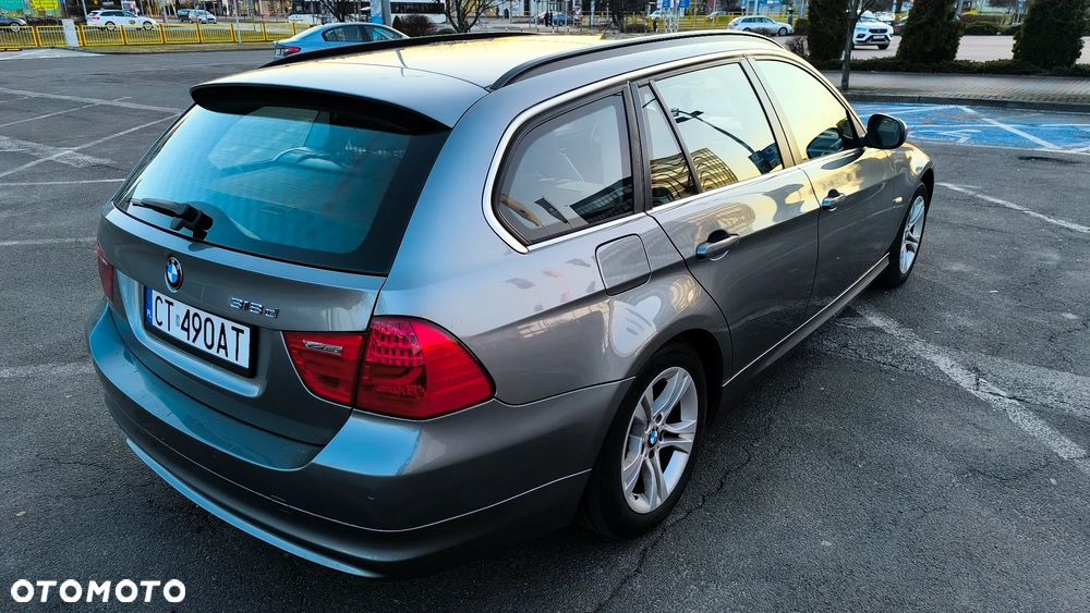BMW Seria 3 318d DPF Edition Exclusive - 5