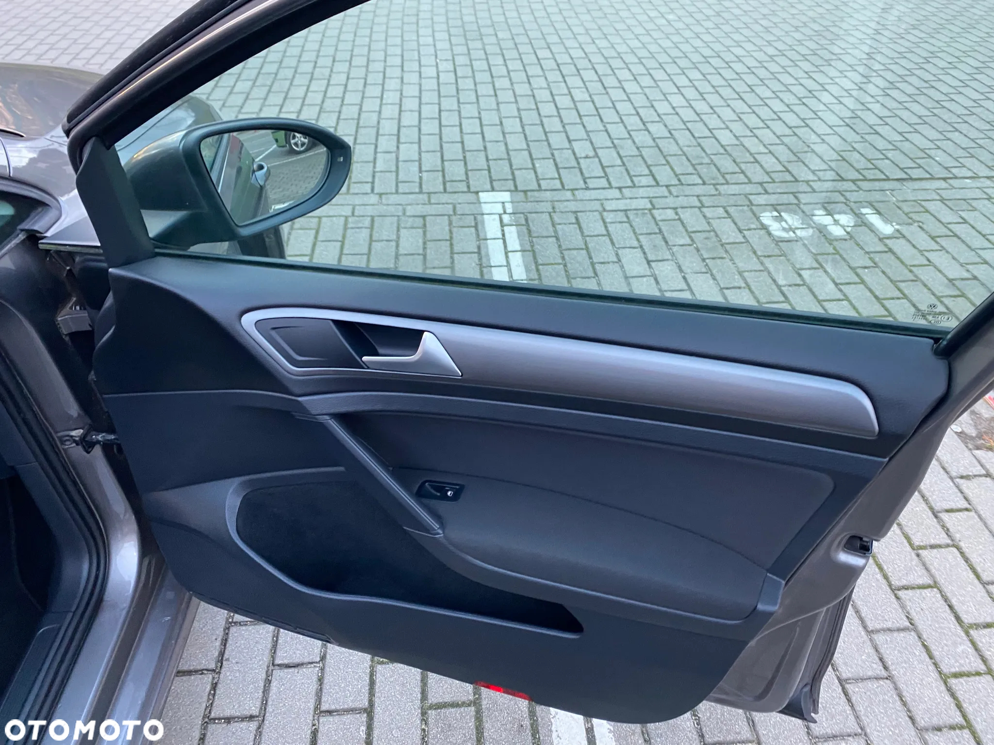 Volkswagen Golf VI 1.2 TSI BlueMot Comfortline - 24