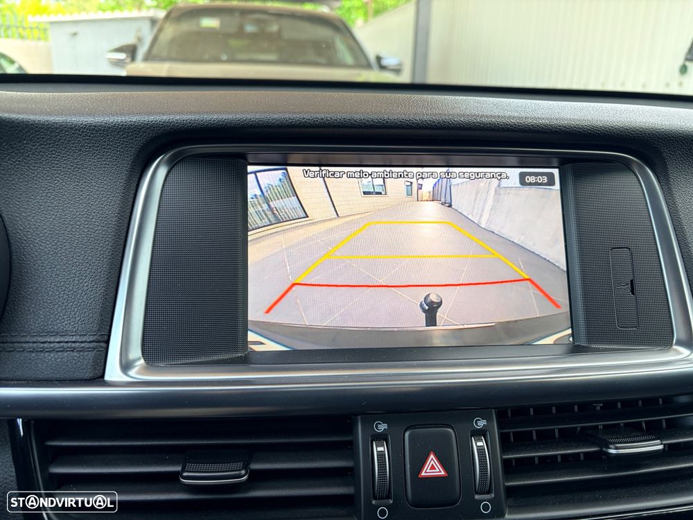 Kia Optima SW 1.7 CRDI DCT Vision - 16