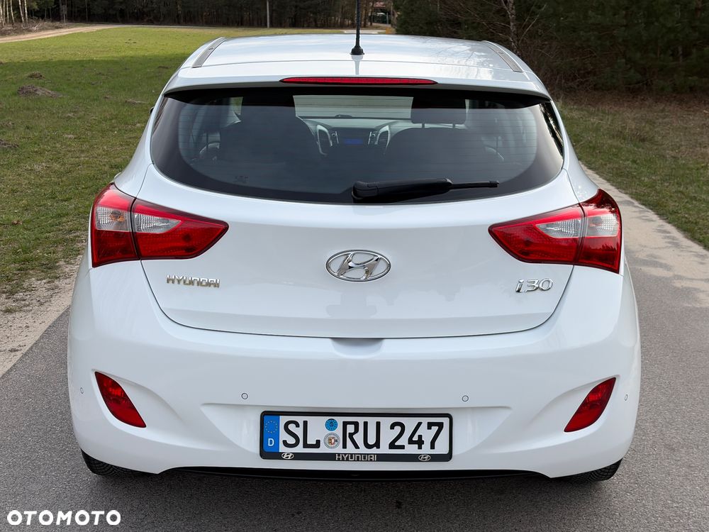 Hyundai i30 blue 1.4 Style - 6
