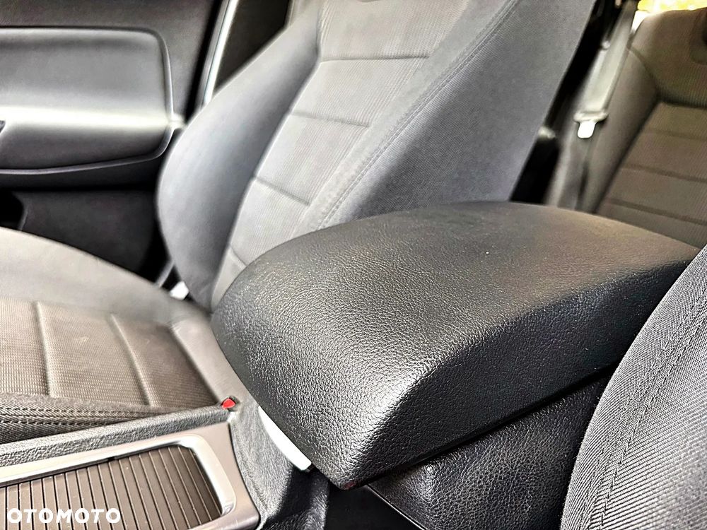 Ford Mondeo 2.0 TDCi Titanium - 40