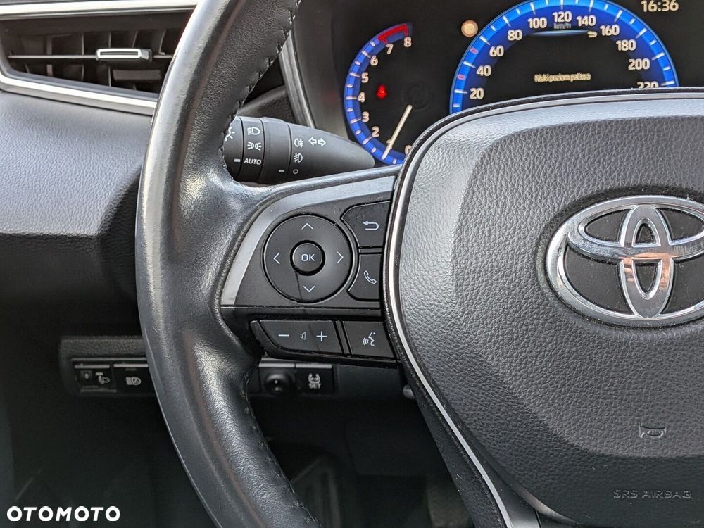 Toyota Corolla - 22